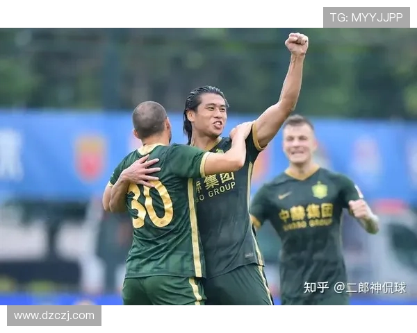 重庆足球队耐力提升之路探索与挑战分析